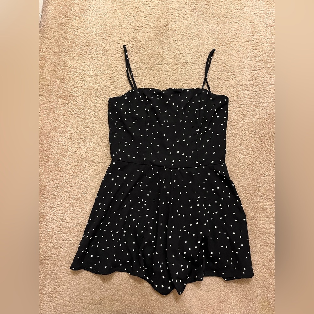 Brand: sage, black and white star romper, size medium